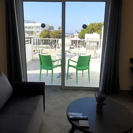 Leucolla Hill & Sea * بروتاراس