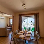 Апартаменты Leucolla Hill & Sea