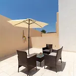 Апартаменты Leucolla Hill & Sea