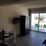 Leucolla Hill & Sea Апартаменты