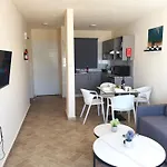 Leucolla Hill & Sea Апартаменты *