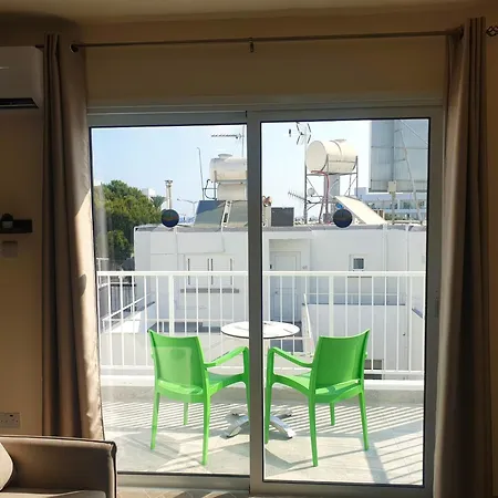 Leucolla Hill & Sea *