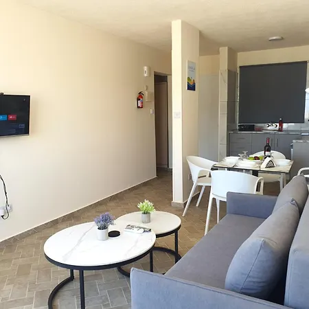 Apartment Leucolla Hill & Sea *