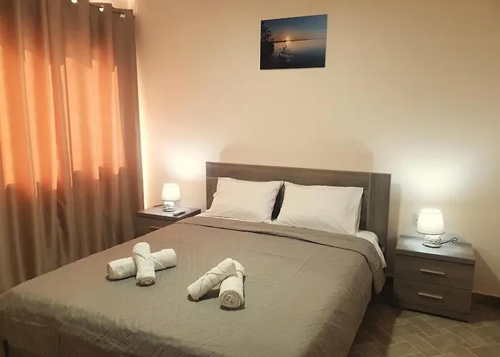 Leucolla Hill & Sea *